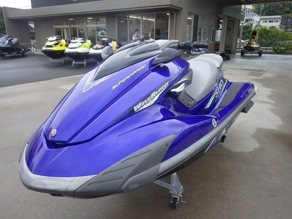 FZS　（ヤマハ）　2010年 　108万円入荷！