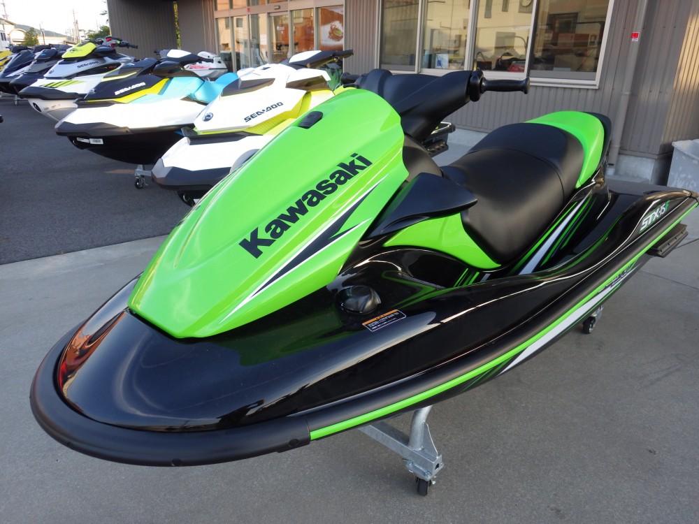 根強い人気の秘密は・・・Kawasaki STX-15F！ - ネオスポーツ