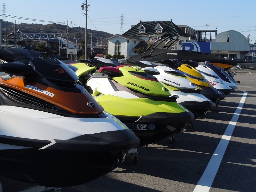 いつ頃がお買い得？初めてジェットスキー購入を検討されている方へ