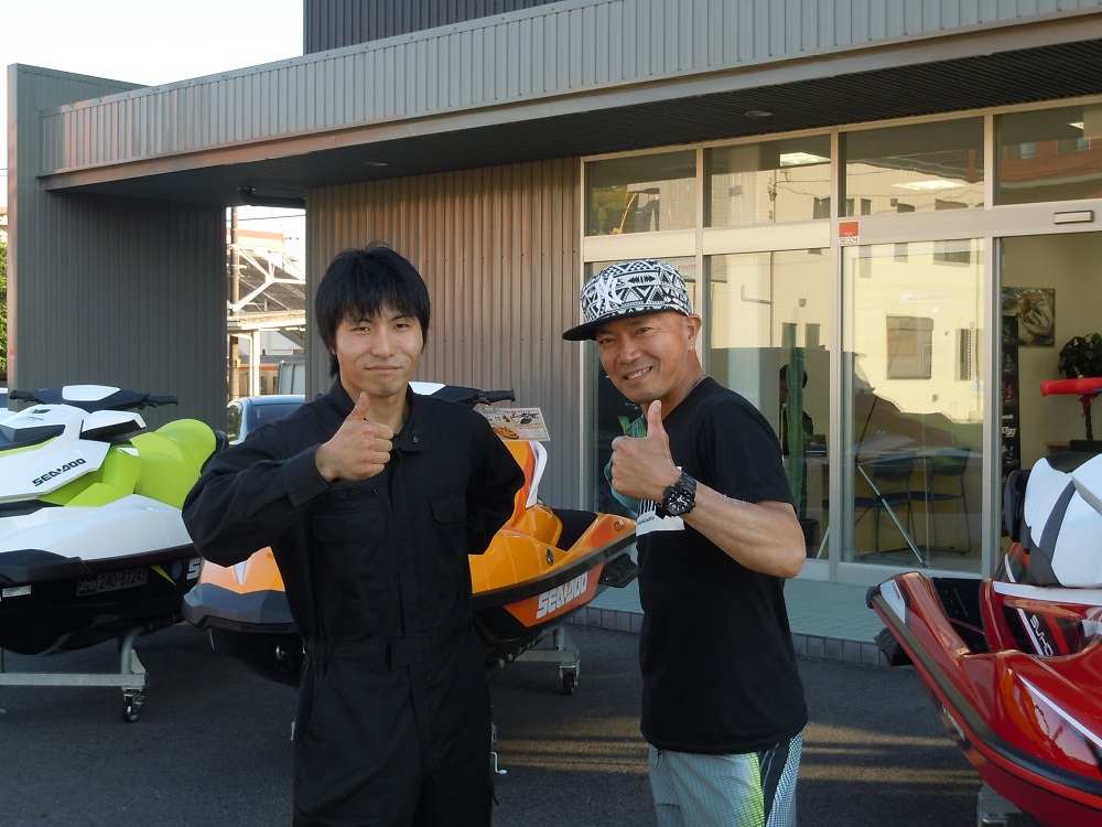 プロライダー竹野下選手のご来店