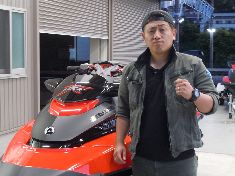 愛知県は近いで！　スピーカー取付けRXT-X300RS納艇です。