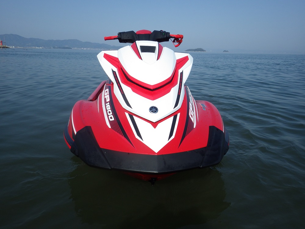 GP1800はスーパーチャージャー付きなのに低燃費