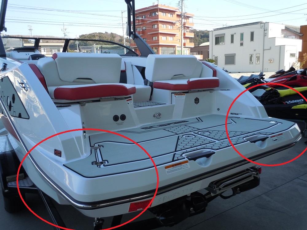 スタイルと利便性を両立　スカラブジェットボート