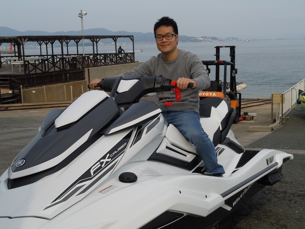 皆さま、O様が新型のFXクルーザーHOを買いましたよ〜