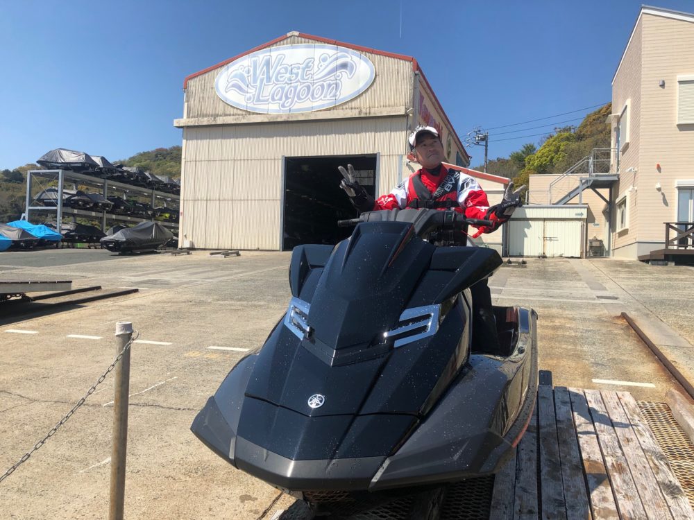 人生一度はフラグシップモデルへ！FX-C　SVHO納艇です！