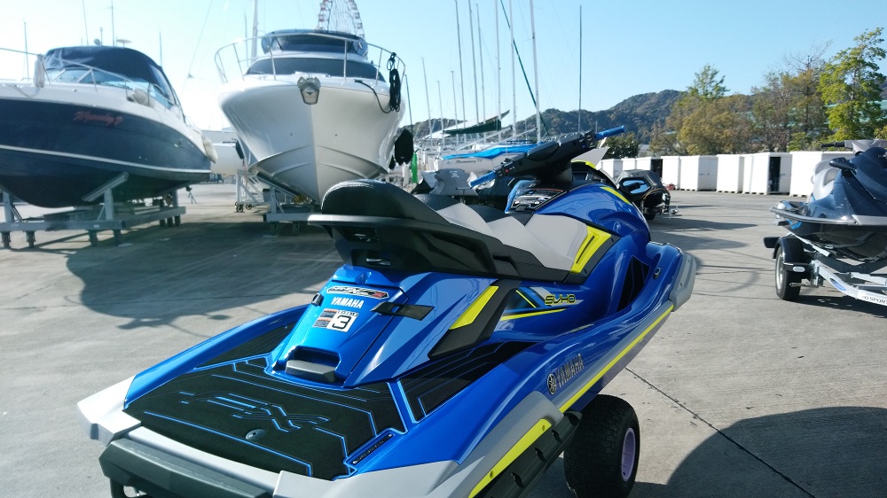Azure　Blue　with　Lime　Yellow　